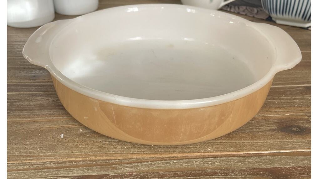 FIRE KING #450 PEACH LUSTRE 8" SHALLOW CASSEROLE WITH HANDLES - VINTAGE